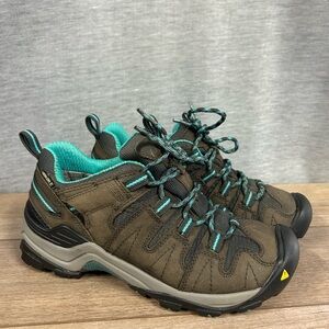 KEEN Targhee II Women's Low-Waterproof Hiking, Size 7 Leather Trail Shoes